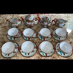 T T Vintage Japanese Hand Painted Geisha Porcelain Colorful 20 pieces of Tea Set